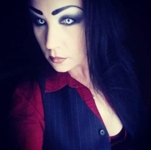 Meet your Posher, Victoria